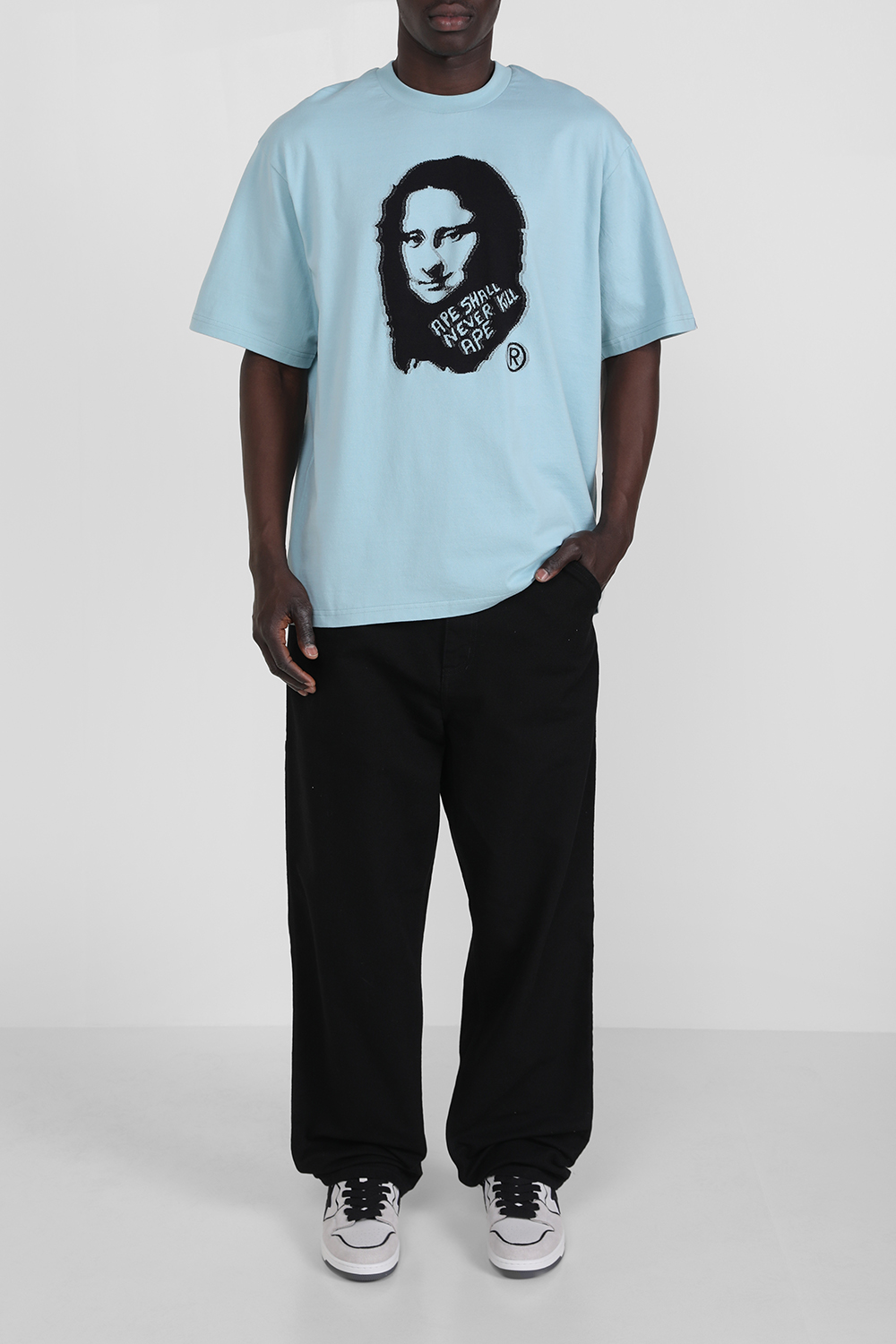 חולצת טי בגזרה נינוחה